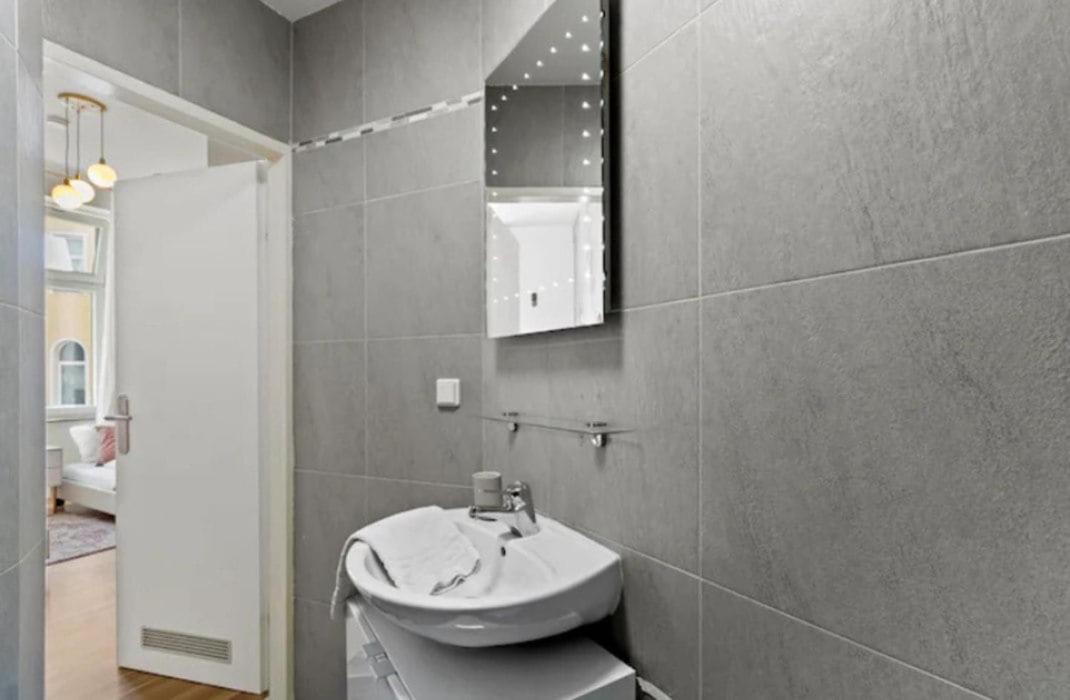 2 Minutes To Metro I Rooftop I Designer Wien